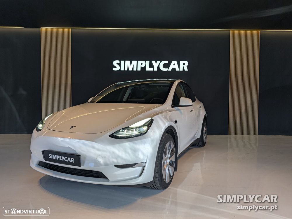 Tesla Model Y Long Range Dual Motor AWD - 2