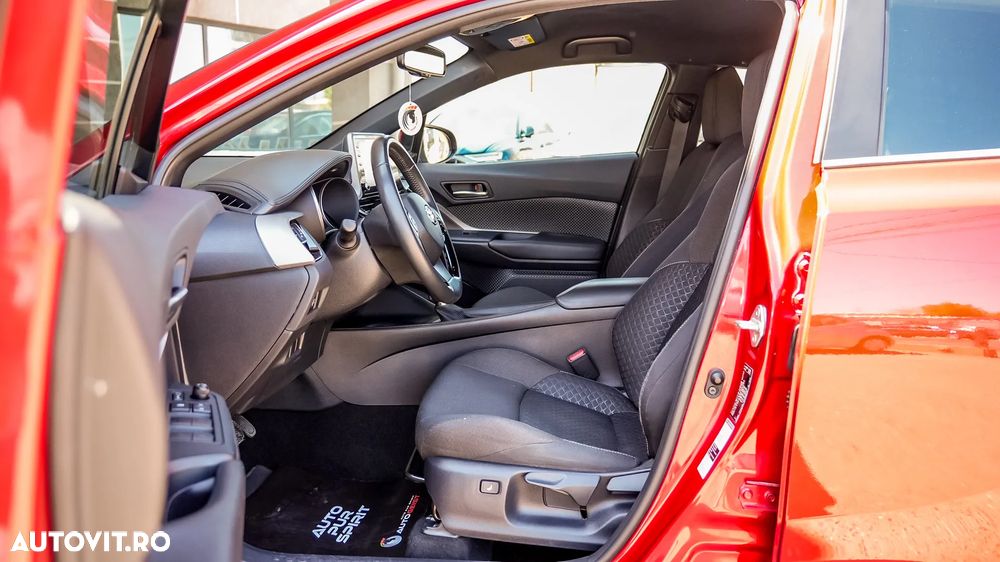 Toyota C-HR Business-Edition - 26