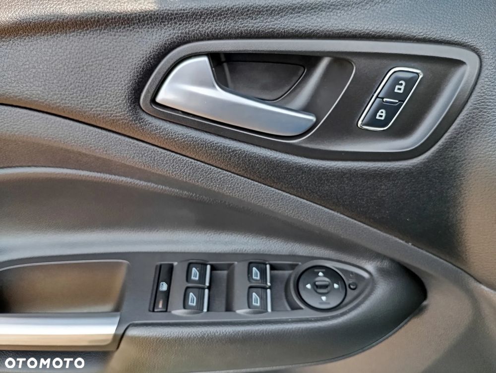 Ford Kuga ver-2-0-tdci-awd-titanium - 23