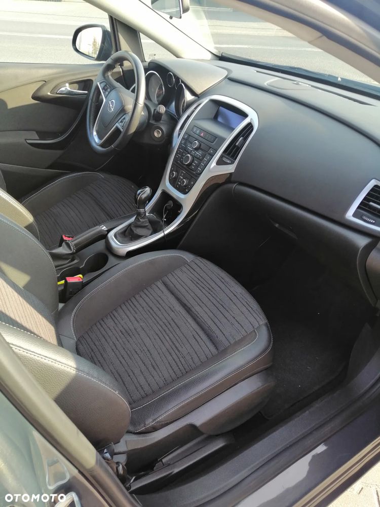 Opel Astra 1.4 Turbo Style - 10