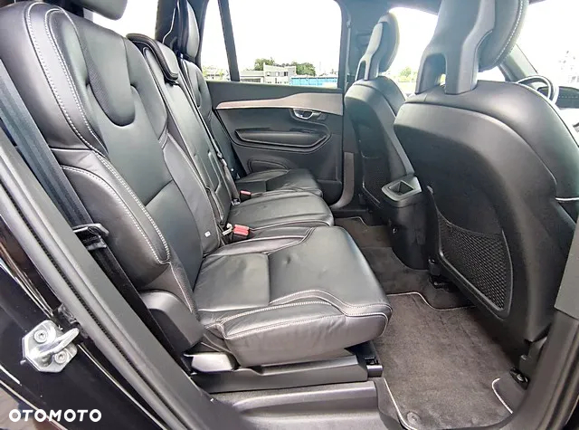Volvo XC 90 D5 AWD R-Design 7os - 23