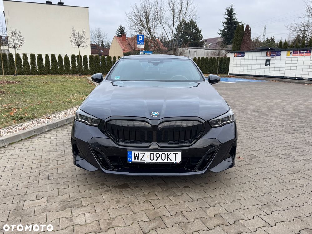 BMW Seria 5 520d M Sport - 3