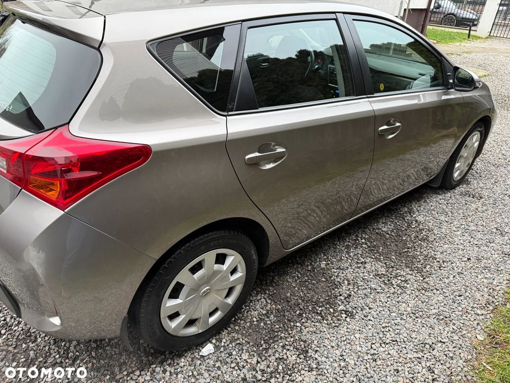 Toyota Auris 1.33 VVT-i Active - 5