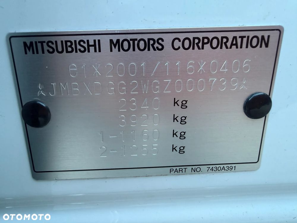 Mitsubishi Outlander 2.0 4WD Plus - 35