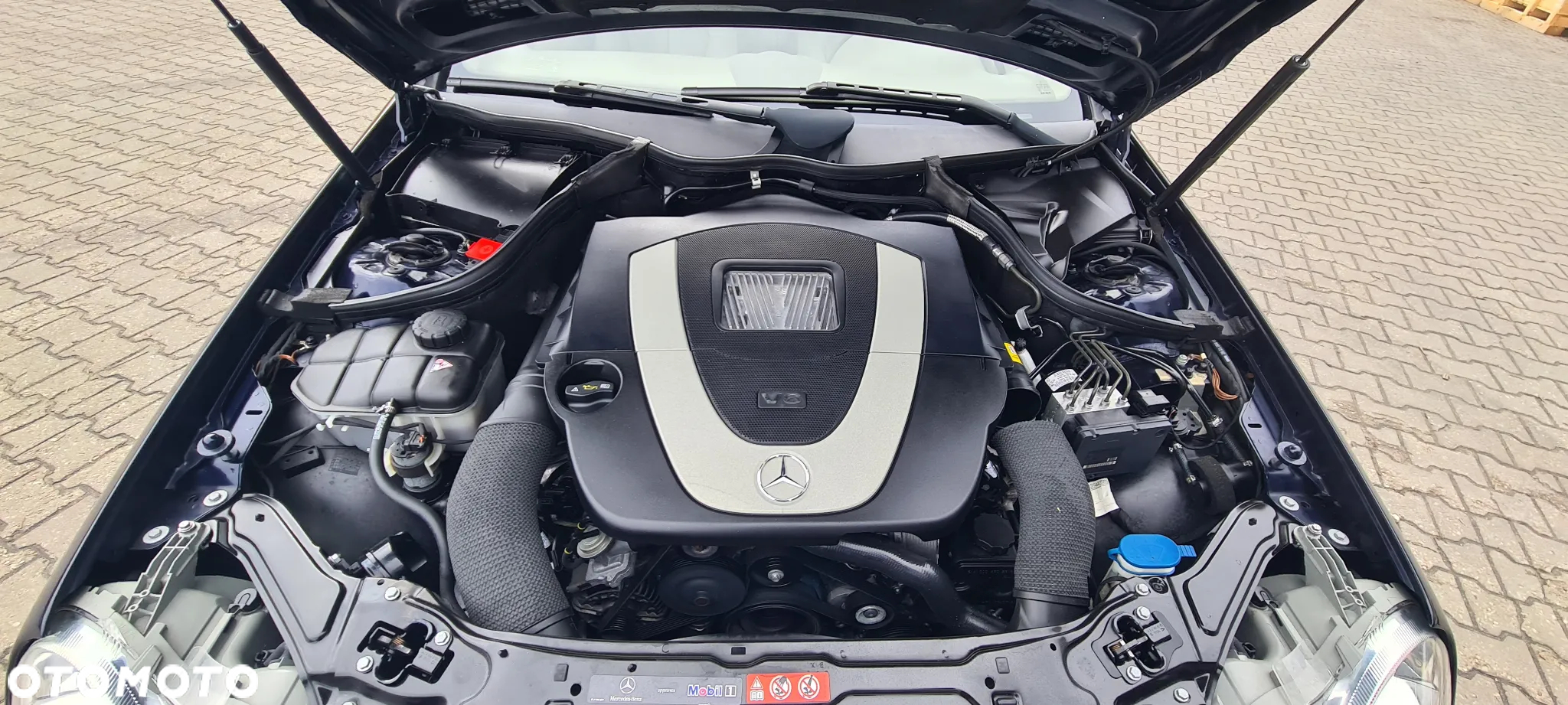 Mercedes-Benz CLK Cabrio 350 7G-TRONIC Avantgarde - 10