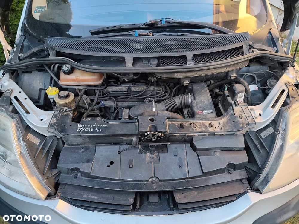 Citroën C8 2.0 16V Confort - 12