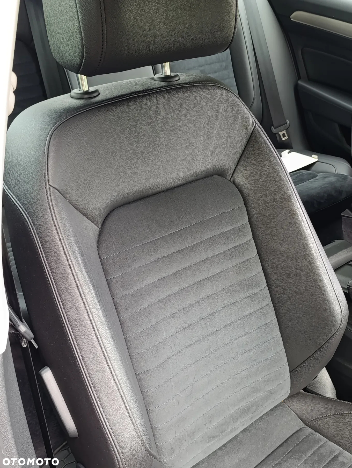 Volkswagen Passat 1.8 TSI BMT Highline DSG - 11