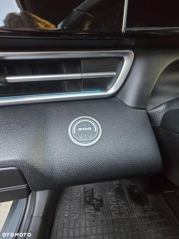 Hyundai Elantra 1.6 Executive CVT - 10