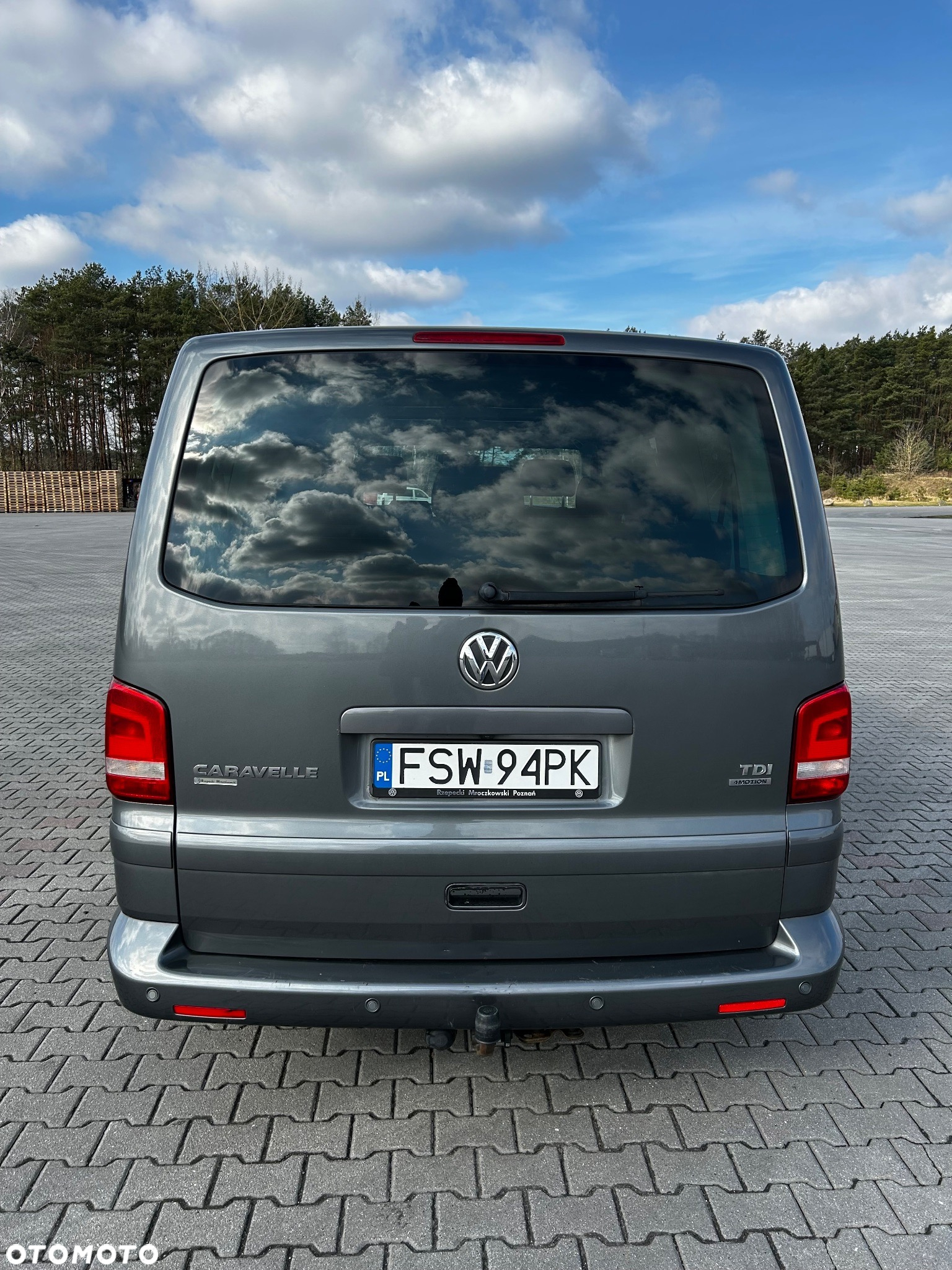 Volkswagen Caravelle - 5