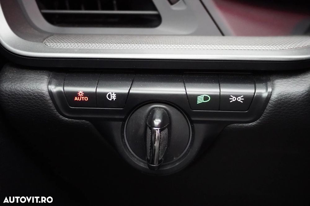 Porsche 911 Carrera PDK - 30