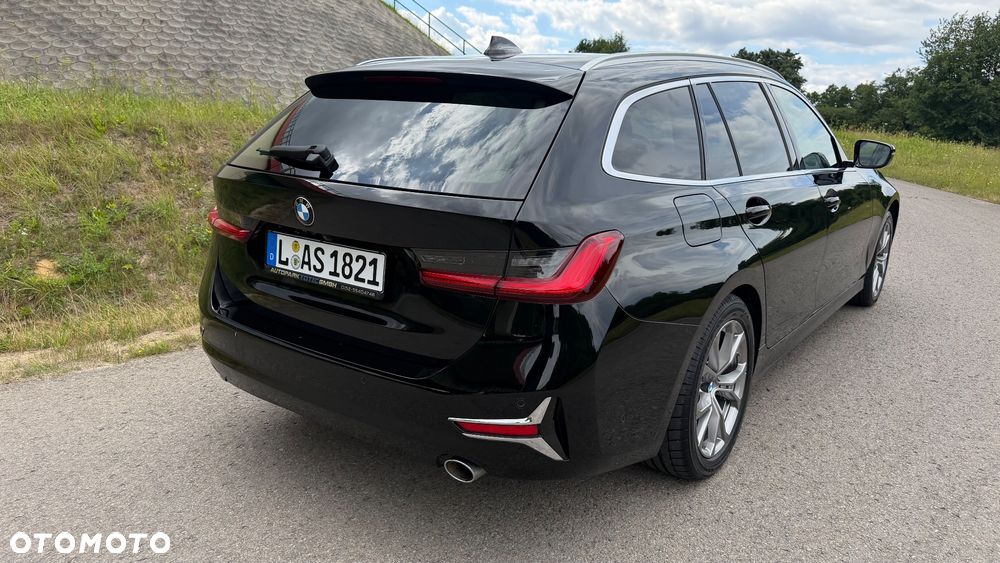 BMW Seria 3 318d Edition M Sport Shadow - 10