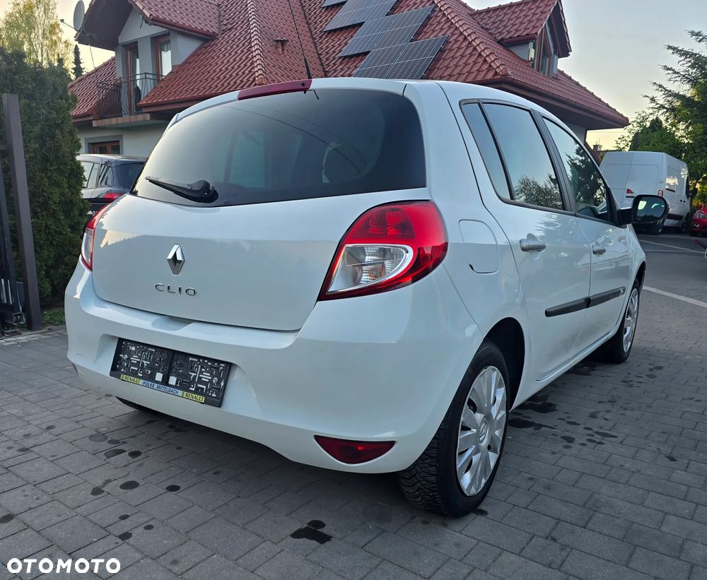 Renault Clio - 6