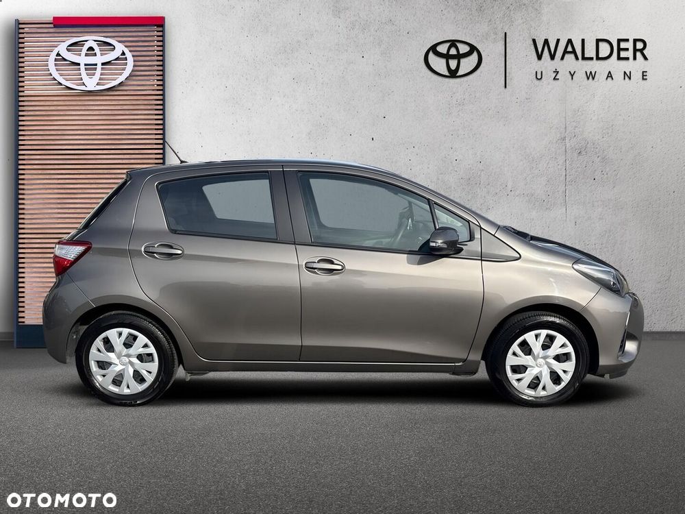 Toyota Yaris 1.5 Premium - 6