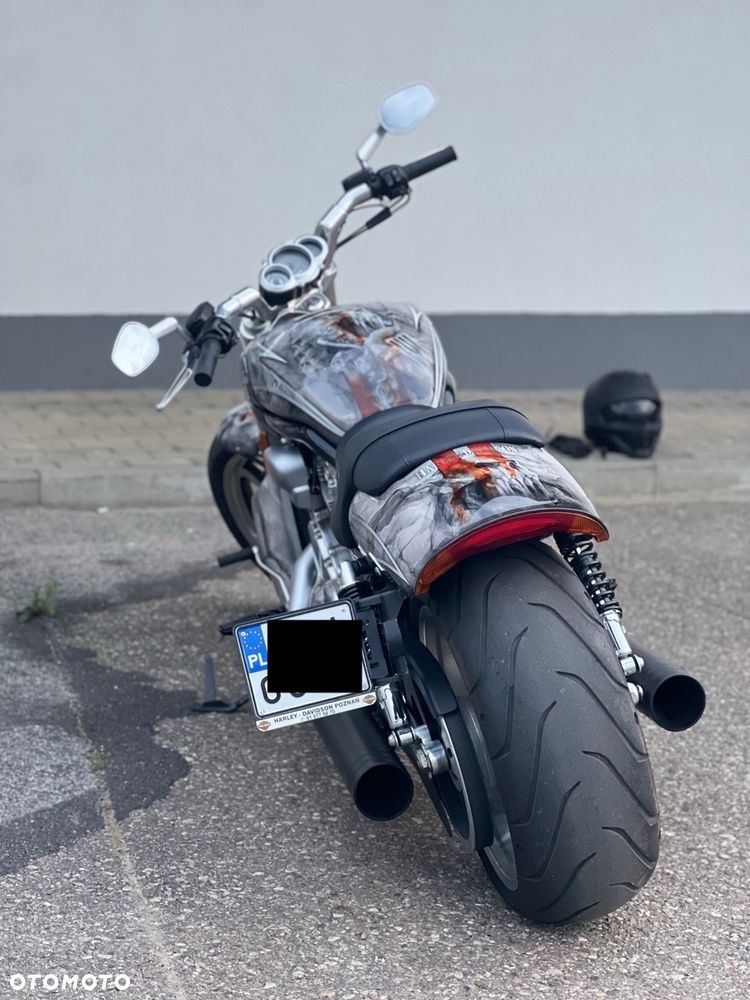 Harley-Davidson V-Rod Muscle - 28