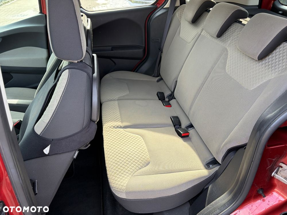 Ford Tourneo Connect 1.5 TDCi Titanium - 5