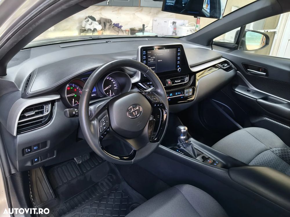 Toyota C-HR 1.2 Turbo 4x2 CVT C-enter - 2