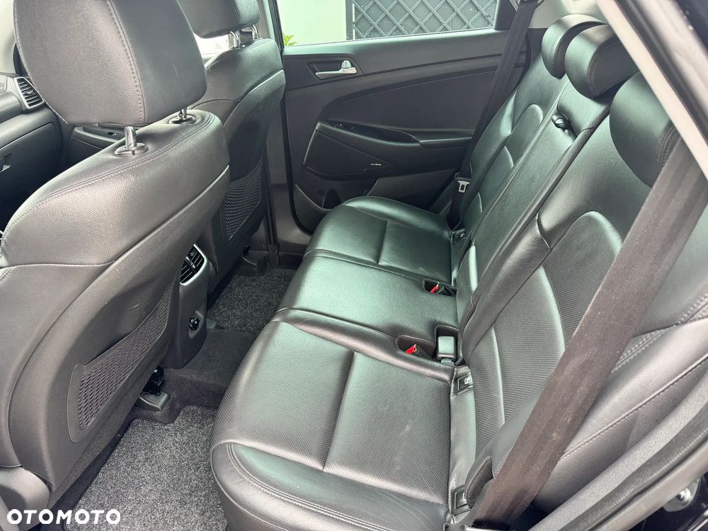 Hyundai Tucson blue 1.6 CRDi 2WD DCT Premium - 23
