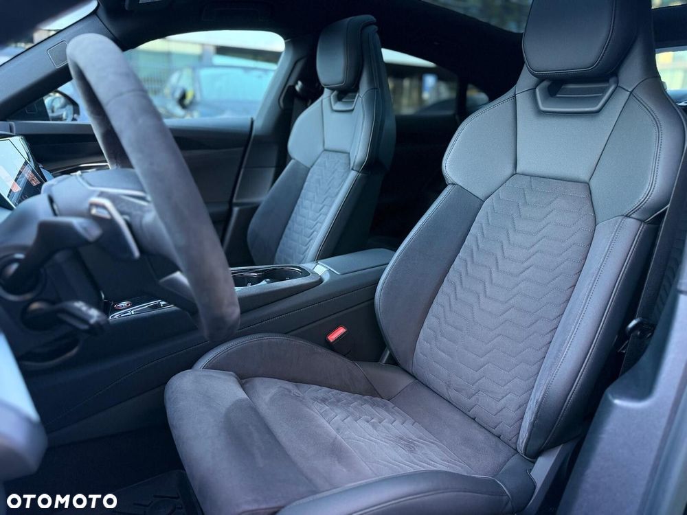 Audi e-tron GT - 16