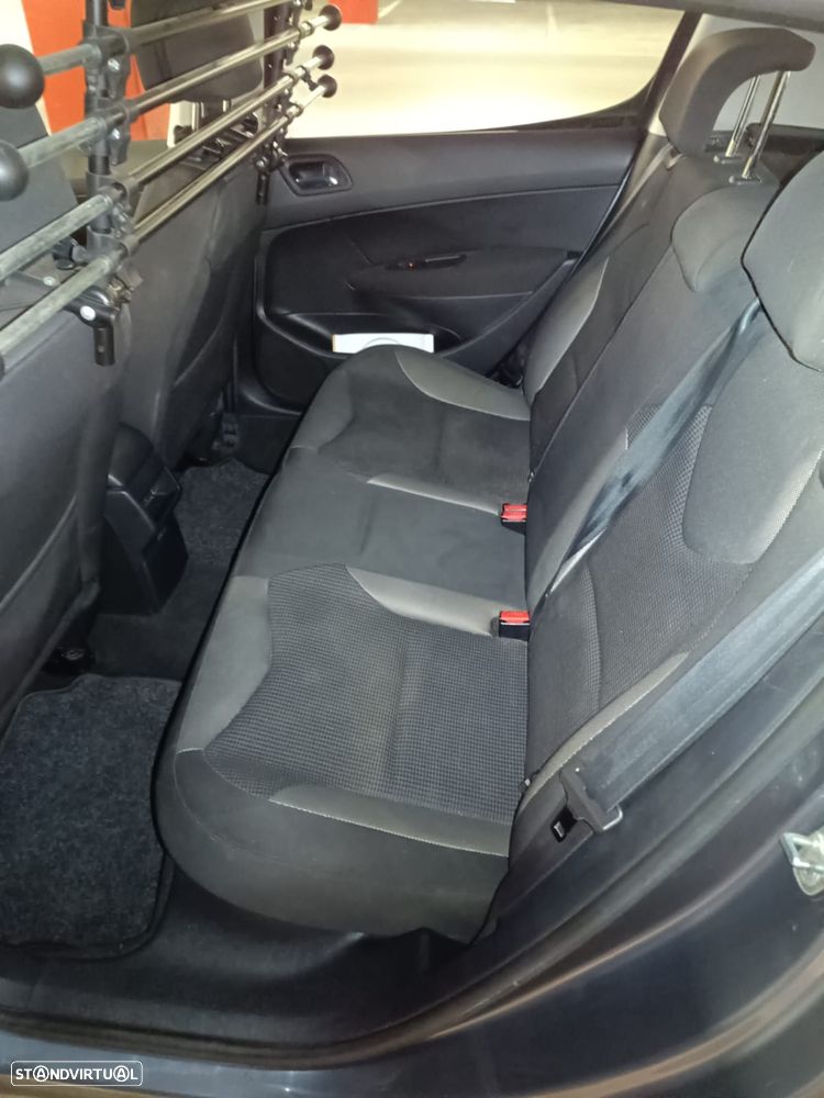 Peugeot 308 1.6 HDi Executive - 6