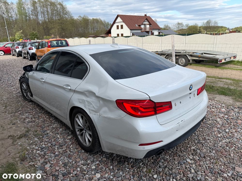 BMW Seria 5 520d Sport Line - 5