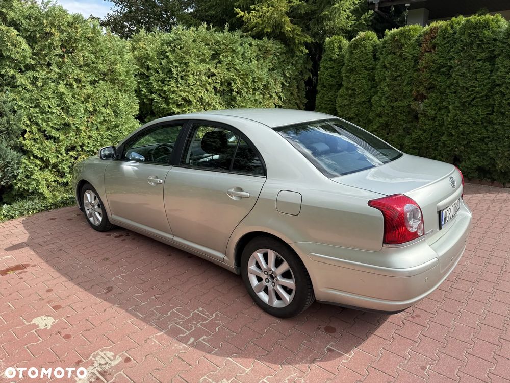 Toyota Avensis 1.8 VVT-i Luna - 6