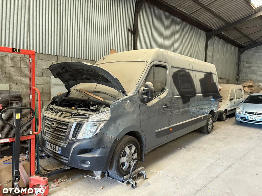 Nissan NV400 - 2