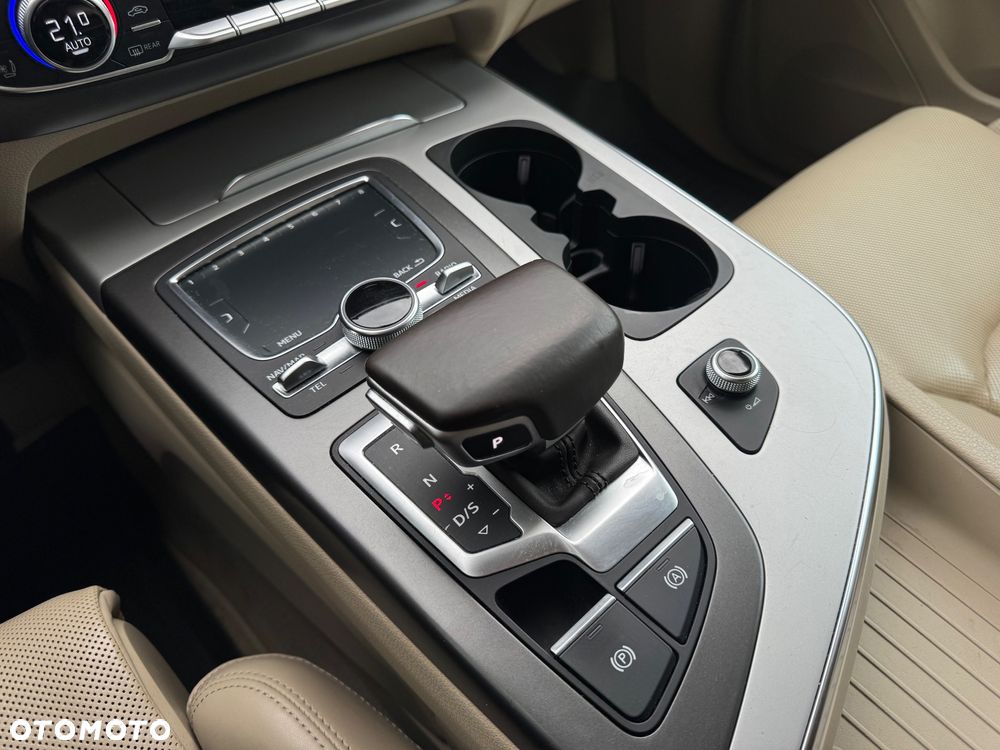 Audi Q7 - 16