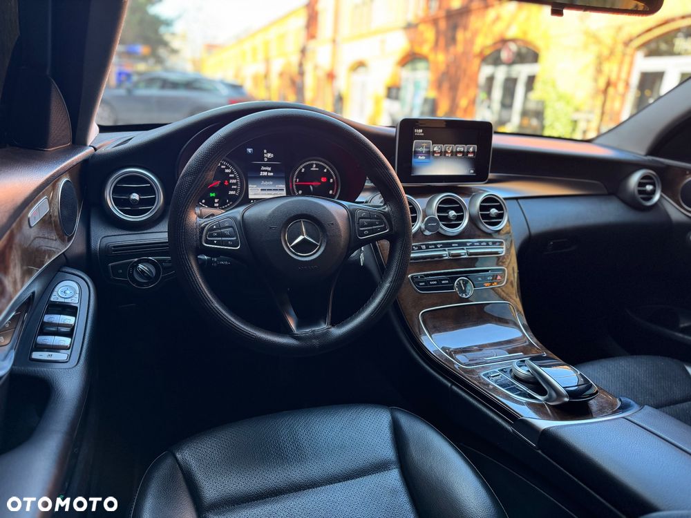 Mercedes-Benz Klasa C 220 (BlueTEC) d 7G-TRONIC Avantgarde - 16