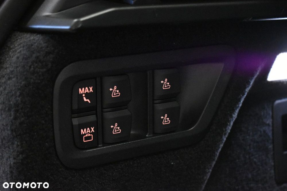 BMW X7 - 40