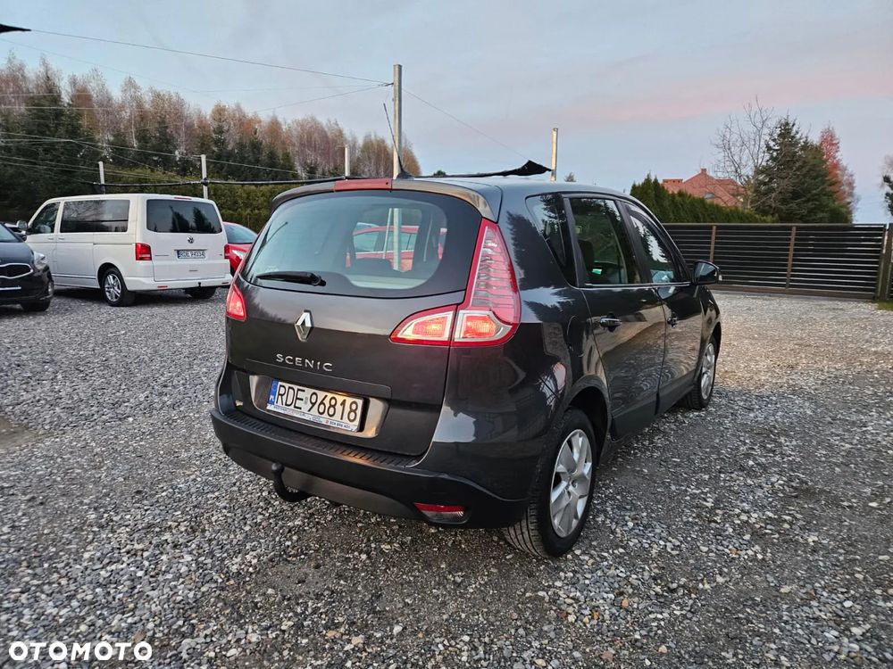 Renault Scenic 1.6 16V Confort Expression - 8