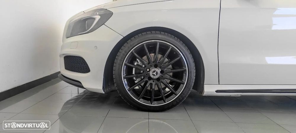Mercedes-Benz A 180 d AMG Line - 45