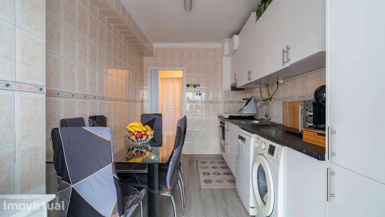 Apartamento T3 com Garagem | 2 WCs | Excelente Estado | Marinha Grande - Grande imagem: 5/19