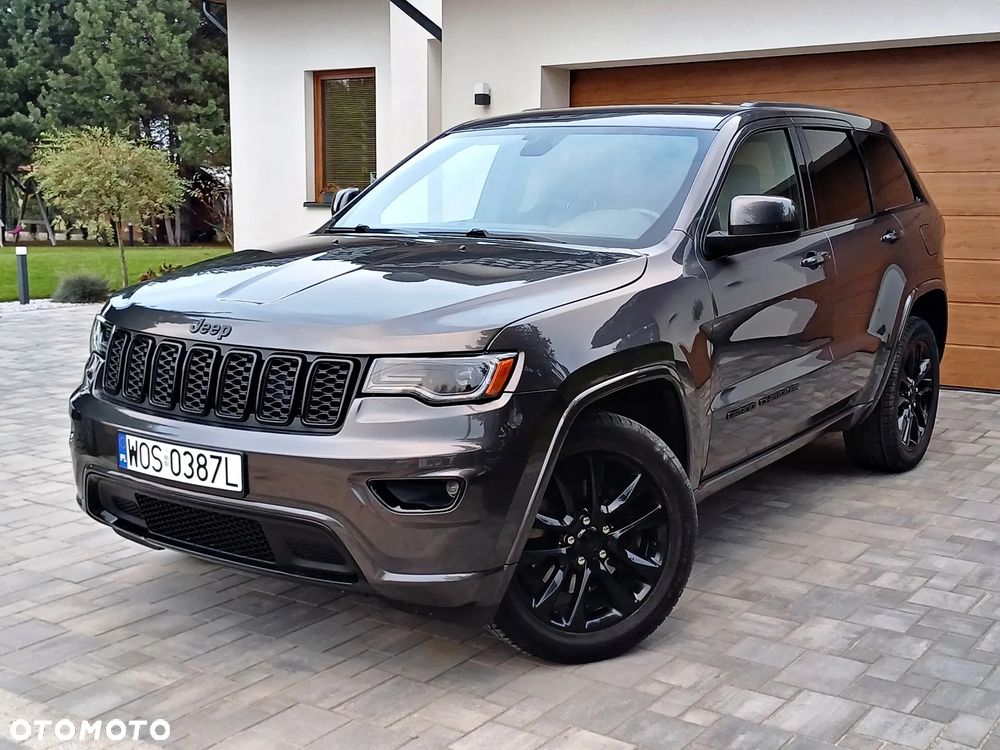 Jeep Grand Cherokee - 1