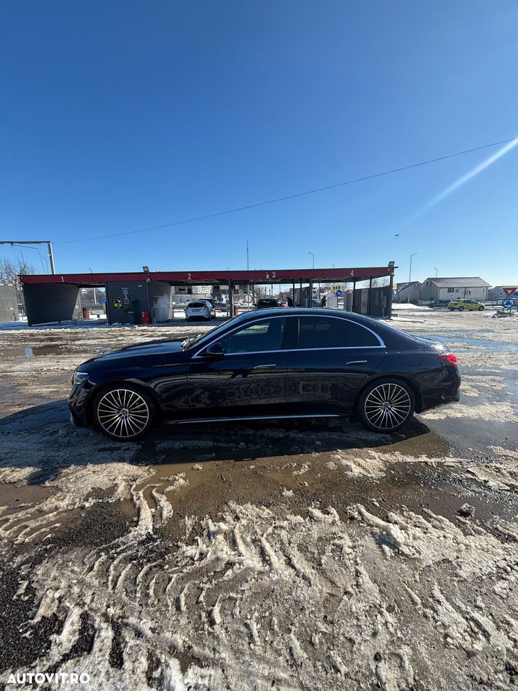 Mercedes-Benz E 300de 4Matic 9G-TRONIC Edition AMG Line - 9