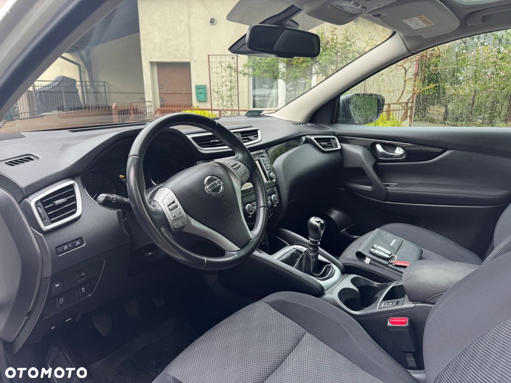 Nissan Qashqai 1.2 DIG-T Visia - 14