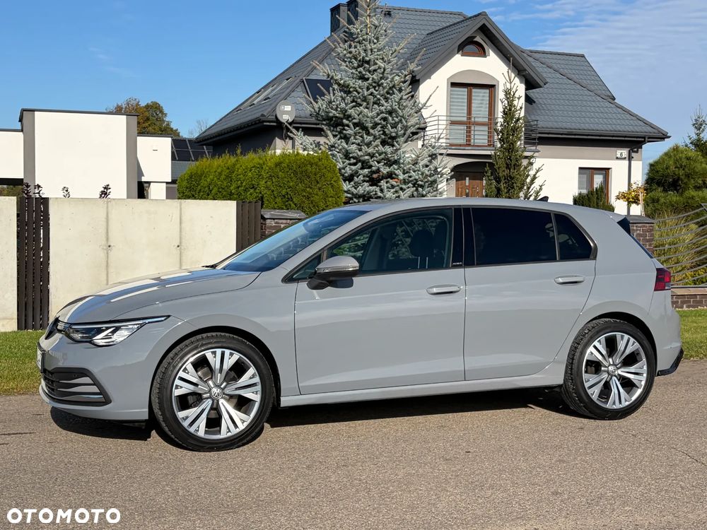 Volkswagen Golf - 22