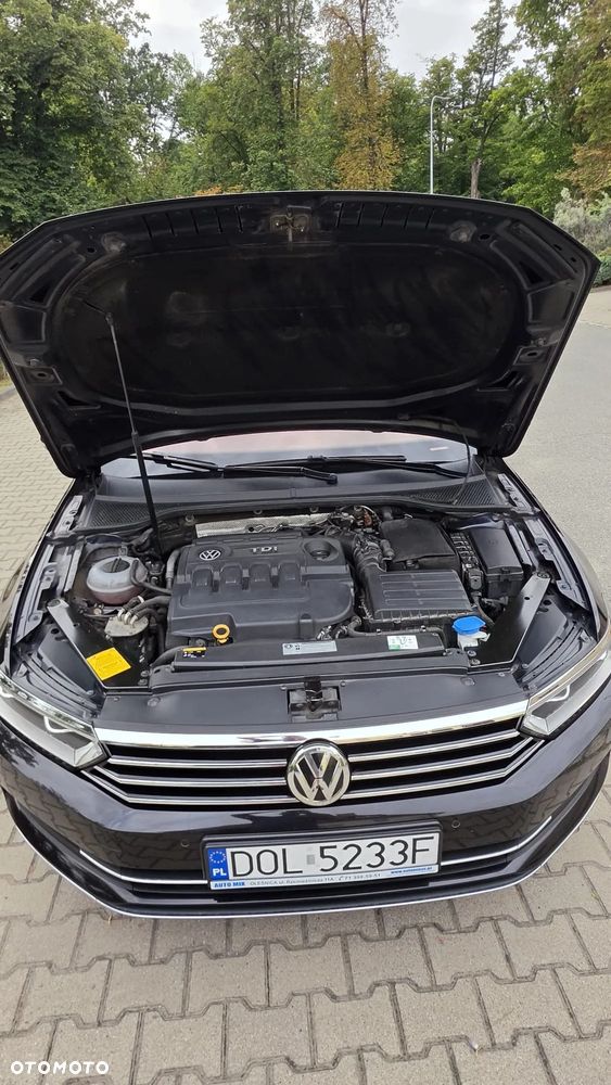 Volkswagen Passat 2.0 TDI (BlueMotion Technology) Highline - 12