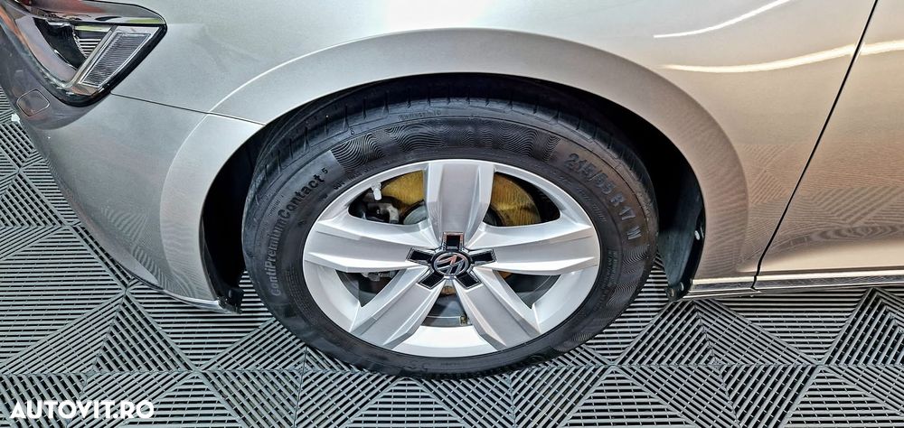 Volkswagen Passat 2.0 TDI SCR 4Mot DSG Highline - 9