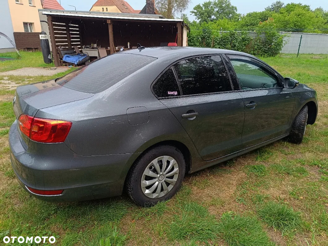 Volkswagen Jetta 1.2 TSI BlueMotion Technology - 3