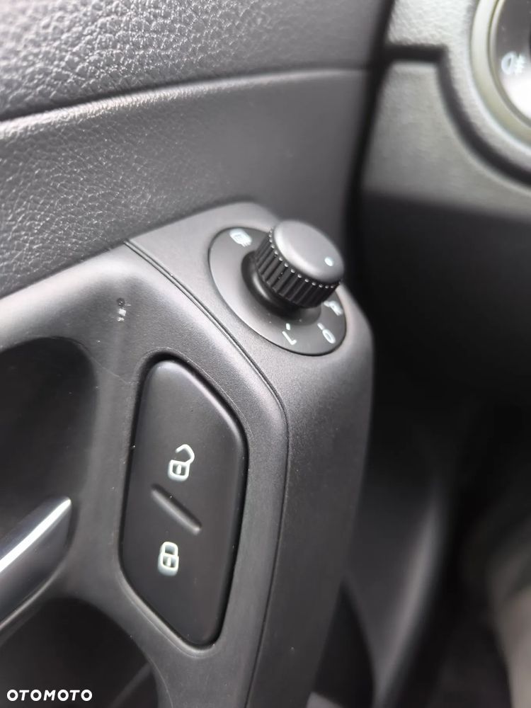 Volkswagen Polo 1.2 Team - 34