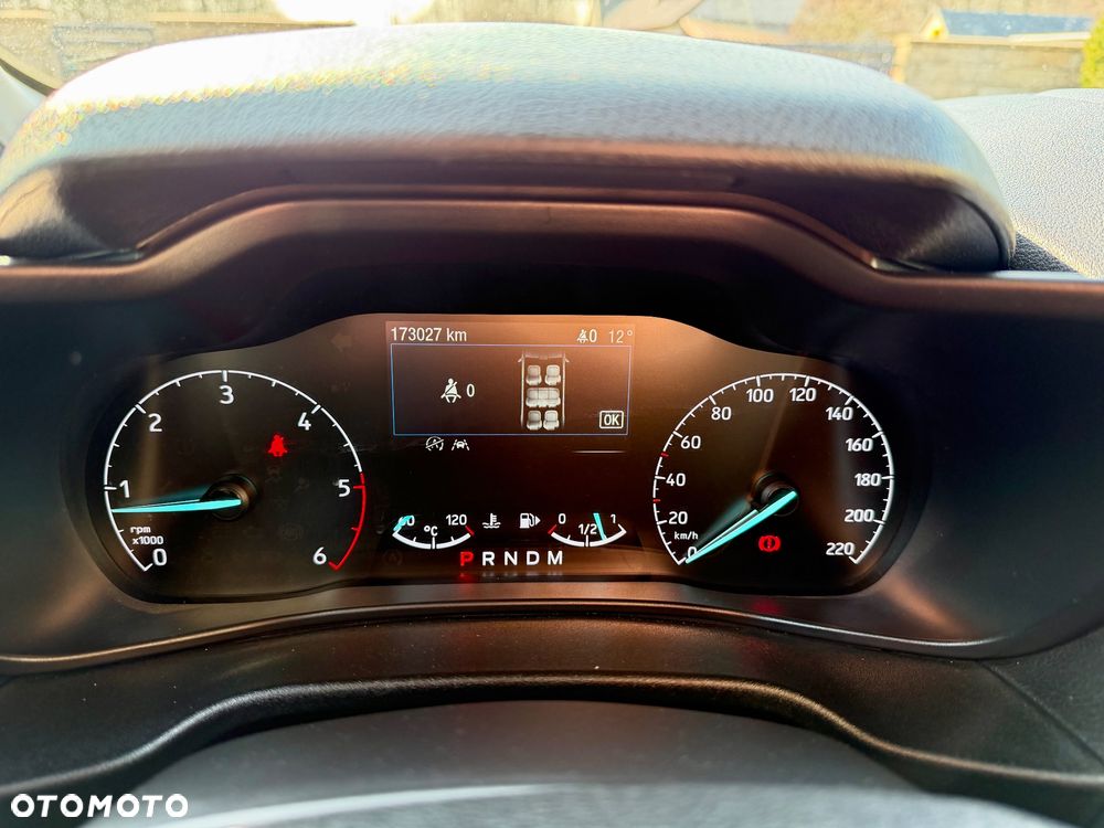 Ford Tourneo Connect Grand - 23