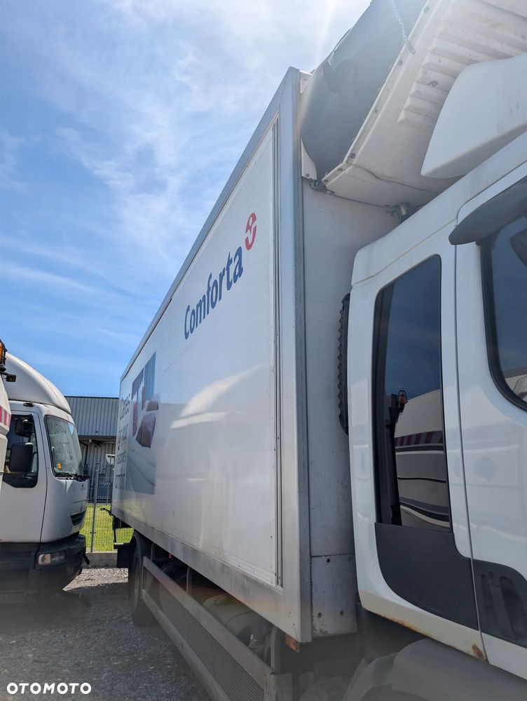 Renault PREMIUM - 2