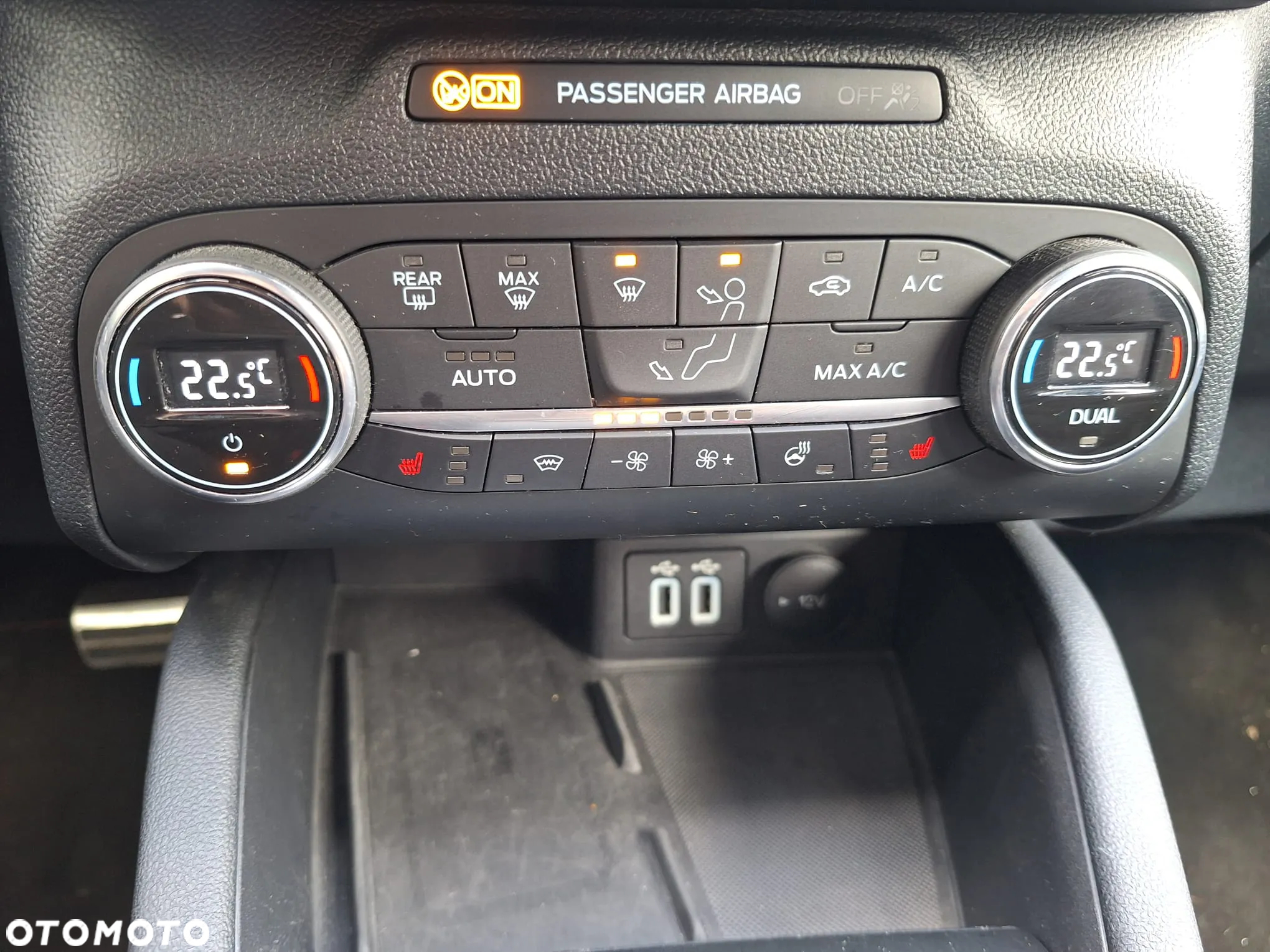 Ford Kuga - 17