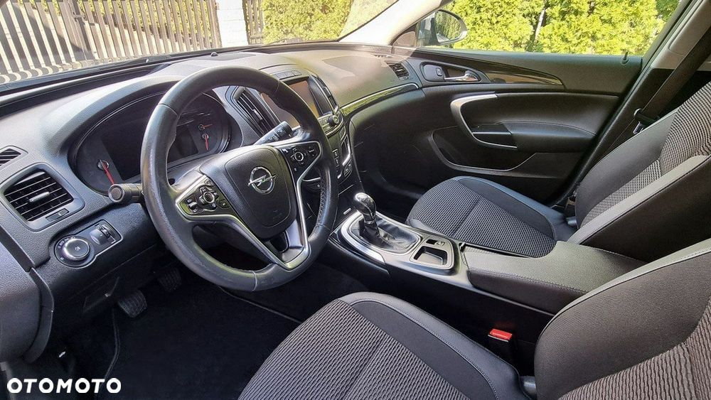 Opel Insignia - 13
