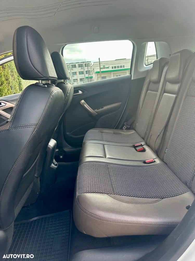Peugeot 2008 - 7