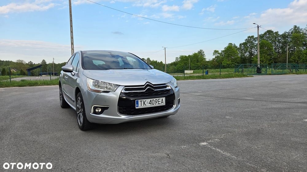 Citroën DS4 HDi 165 Urban Show - 9