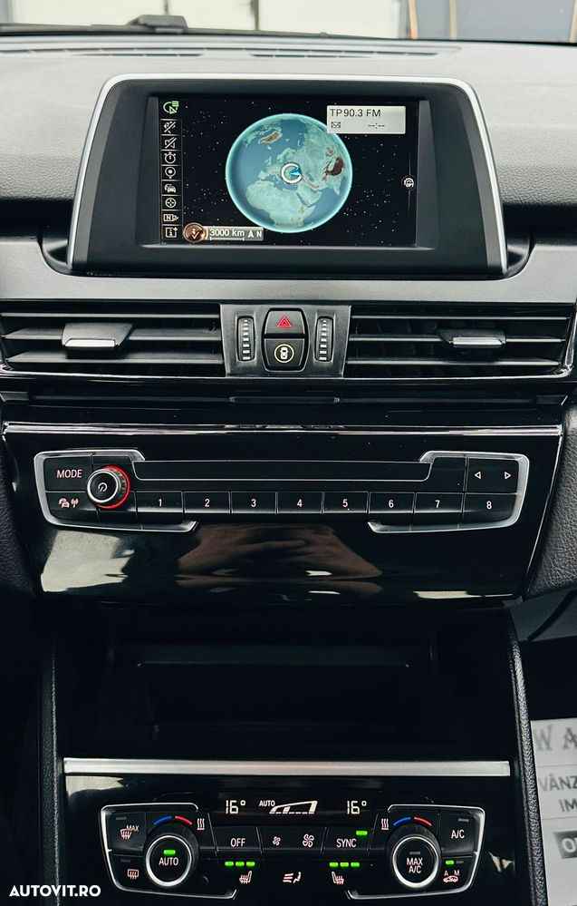 BMW Seria 2 218d - 25