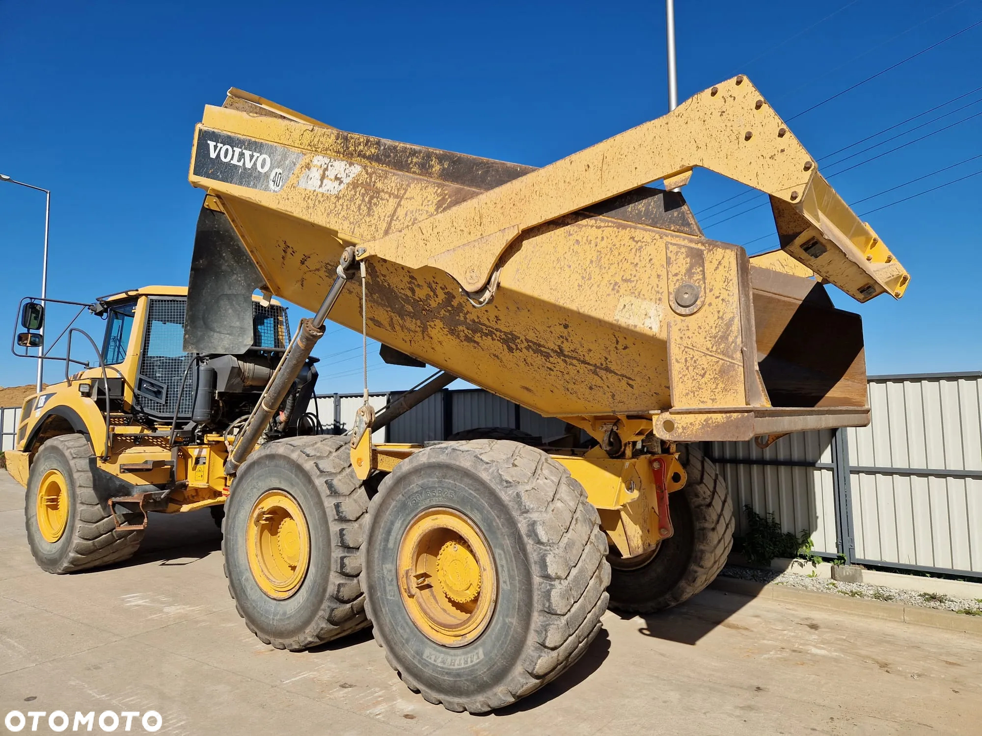Volvo A30F * szerokie opony * burta tył * - 15