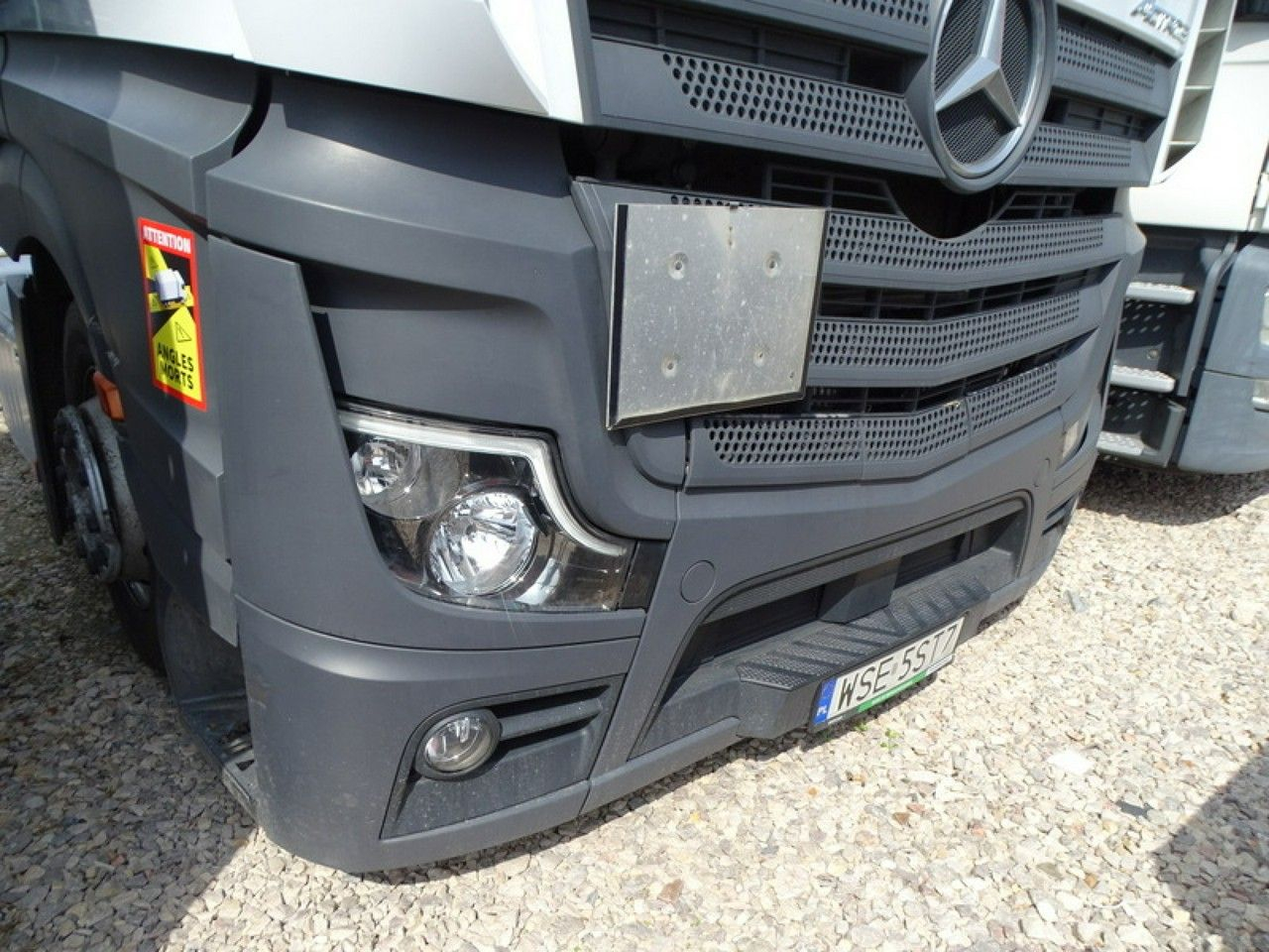 Mercedes-Benz Actros - 10