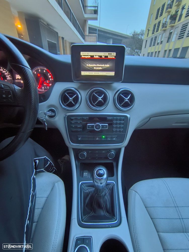 Mercedes-Benz A 180 Style - 24